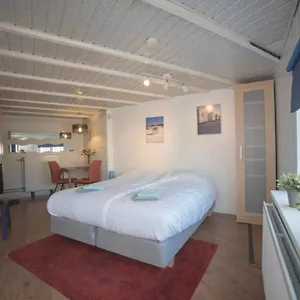 https://little-sunny-city-studio.zandvoort-hotels.com